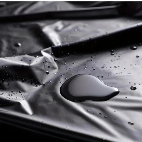 Erotyczne prześcieradło do mokrych zabaw