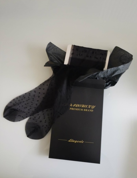 Pończochy nylonowe do pasa czarne kropki retro vintage