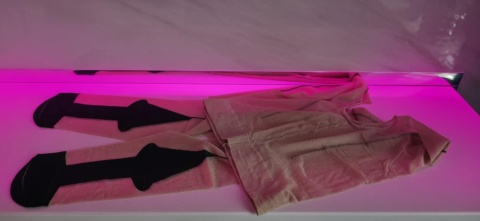 Rajstopy z otwartym krokiem i Szwem z tyłu sexy połysk