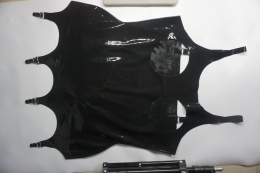 Sexowne Body z pasem do pończoch 100% Latex guma